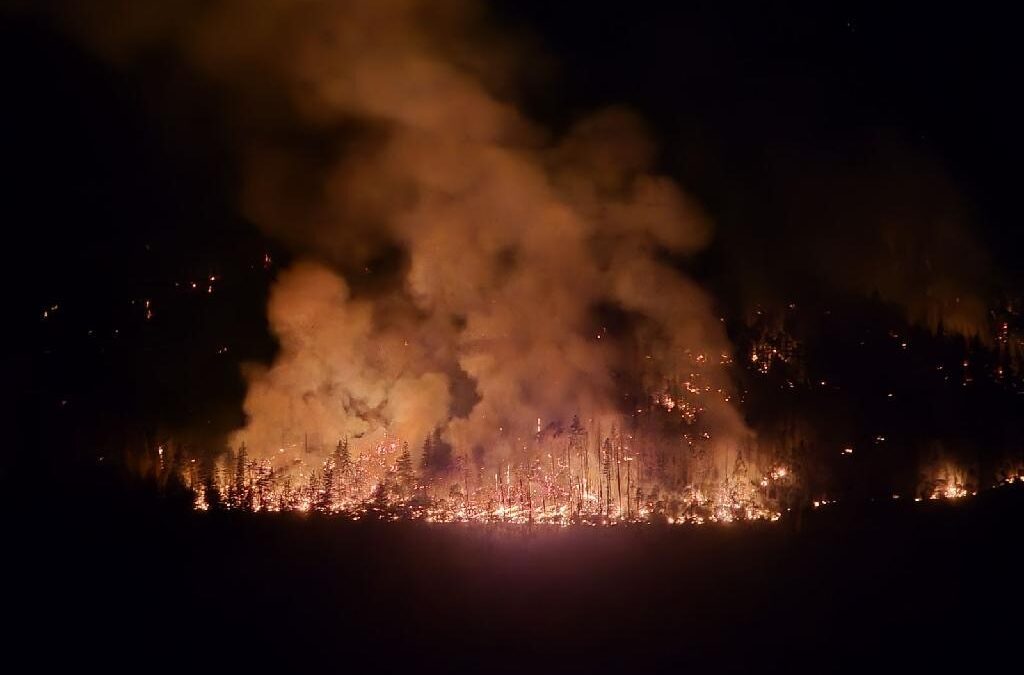 Upper Applegate Fire 100% Lined at Fire’s Edge, Focus Now on Mop Up