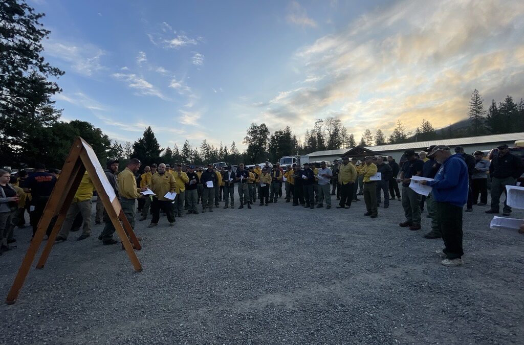 Firefighters hold Upper Applegate Fire overnight, line 70% of the fire’s perimeter   